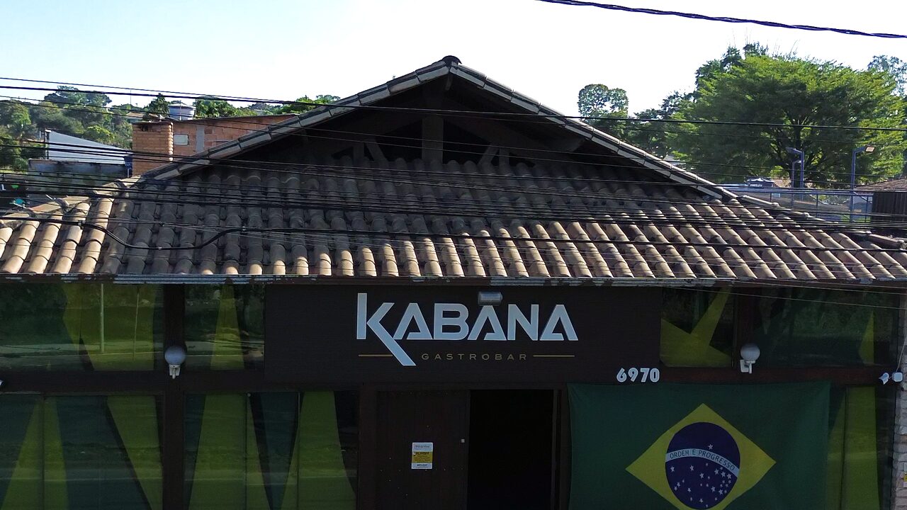 A Kabana vista do alto, na avenida da Pampulha